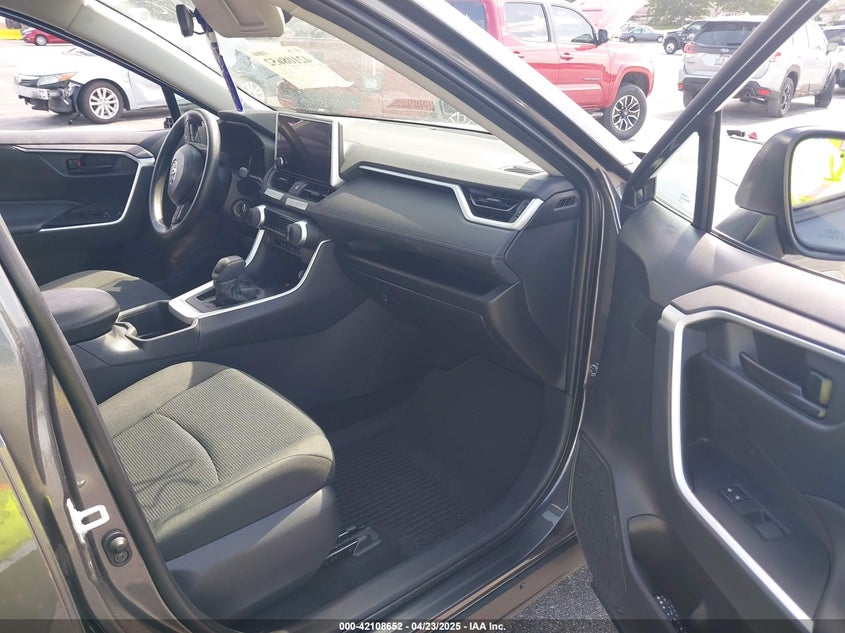 2023 TOYOTA RAV4 LE - 2T3H1RFV3PC251738