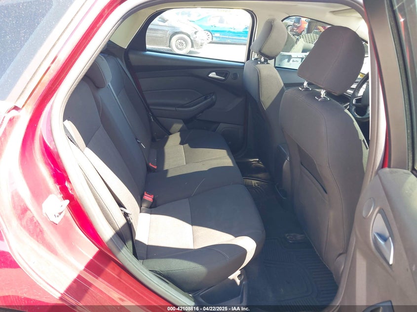 2017 FORD FOCUS VIN: 1FADP3M27HL214624