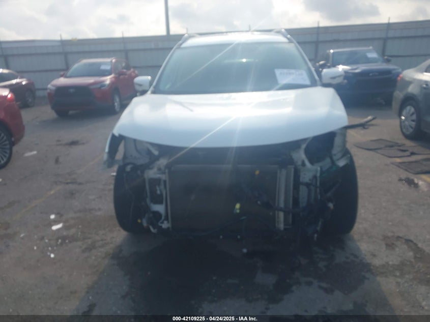 2018 NISSAN ROGUE VIN: 5N1AT2MT3JC742545