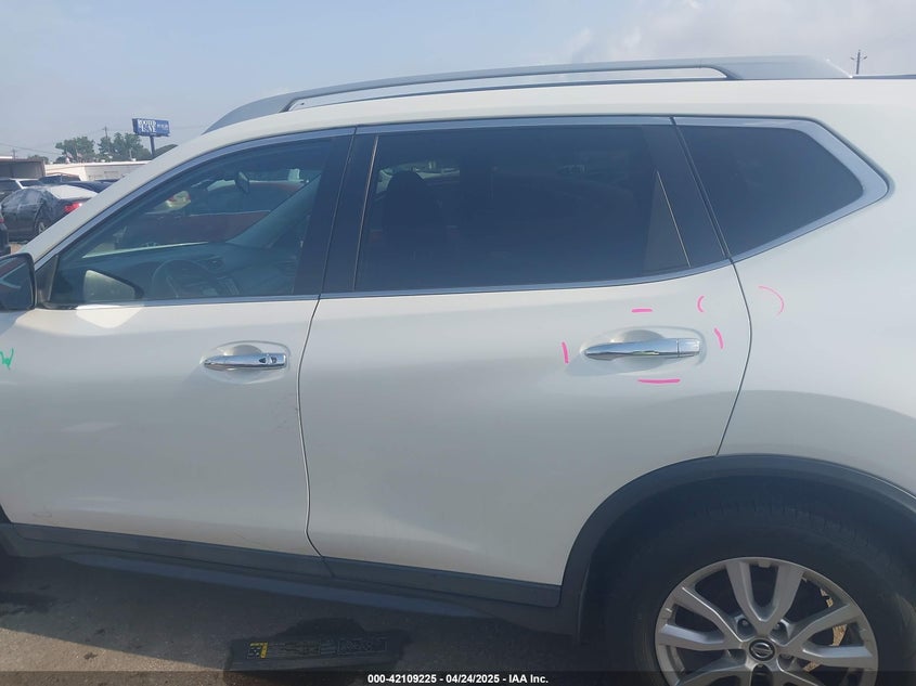 2018 NISSAN ROGUE VIN: 5N1AT2MT3JC742545