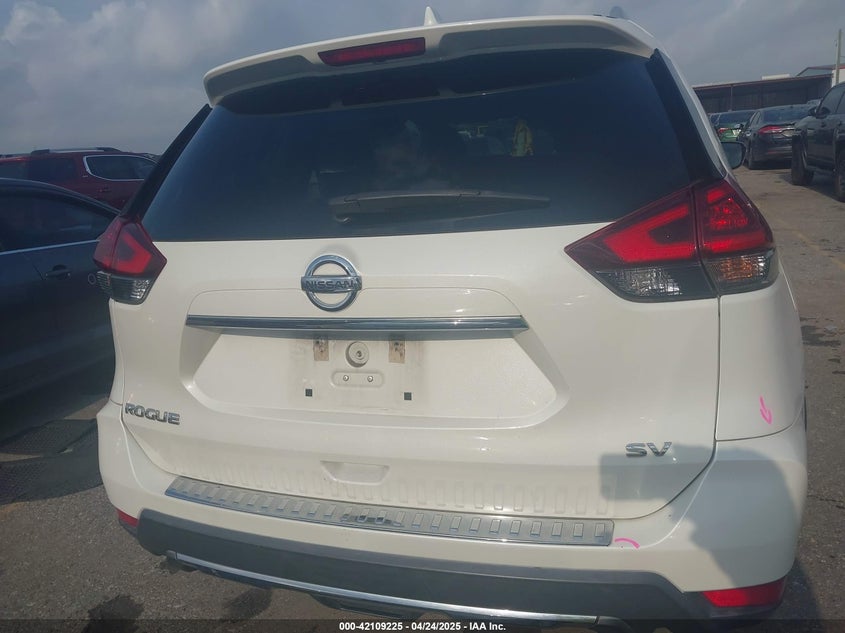 2018 NISSAN ROGUE VIN: 5N1AT2MT3JC742545