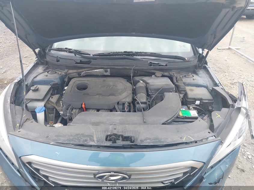 2015 HYUNDAI SONATA VIN: 5NPE24AFXFH179685