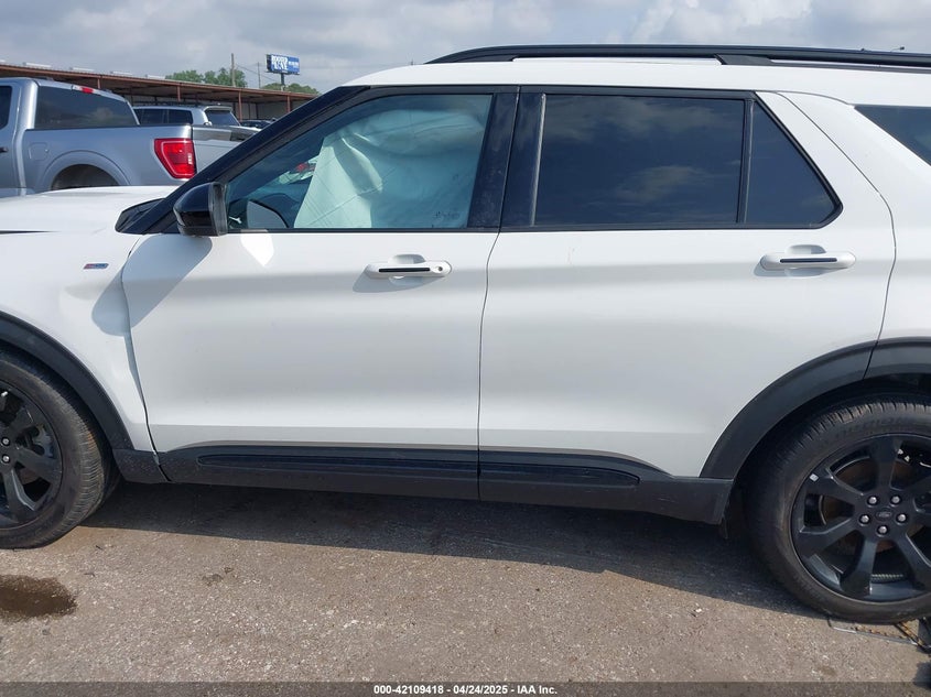 2023 FORD EXPLORER VIN: 1FMSK7KH3PGA99652