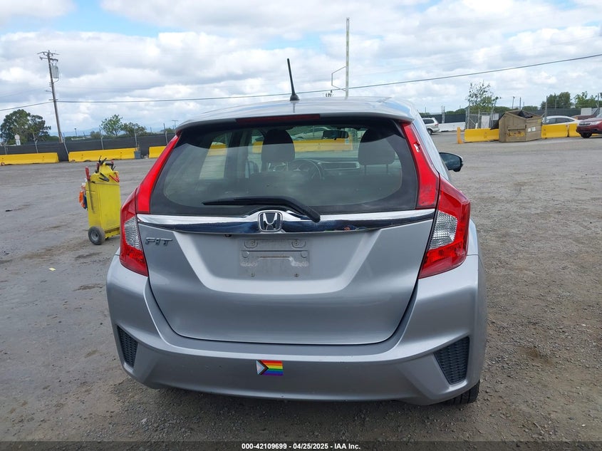 2017 HONDA FIT VIN: JHMGK5H7XHS017443
