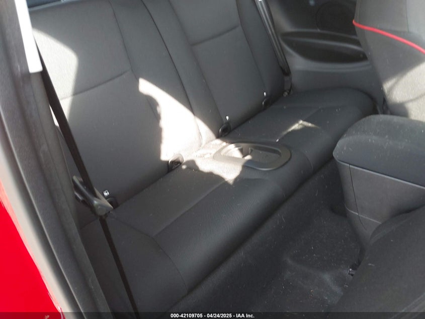 2024 FIAT 500 VIN: ZFAFFAA4XRX204218