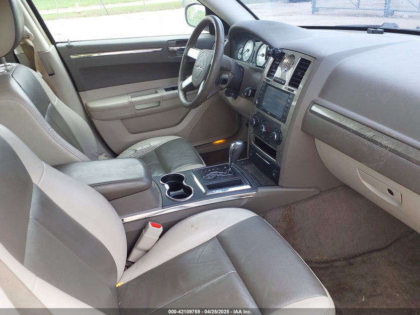 2008 CHRYSLER 300 VIN: 2C3LA53G08H147012