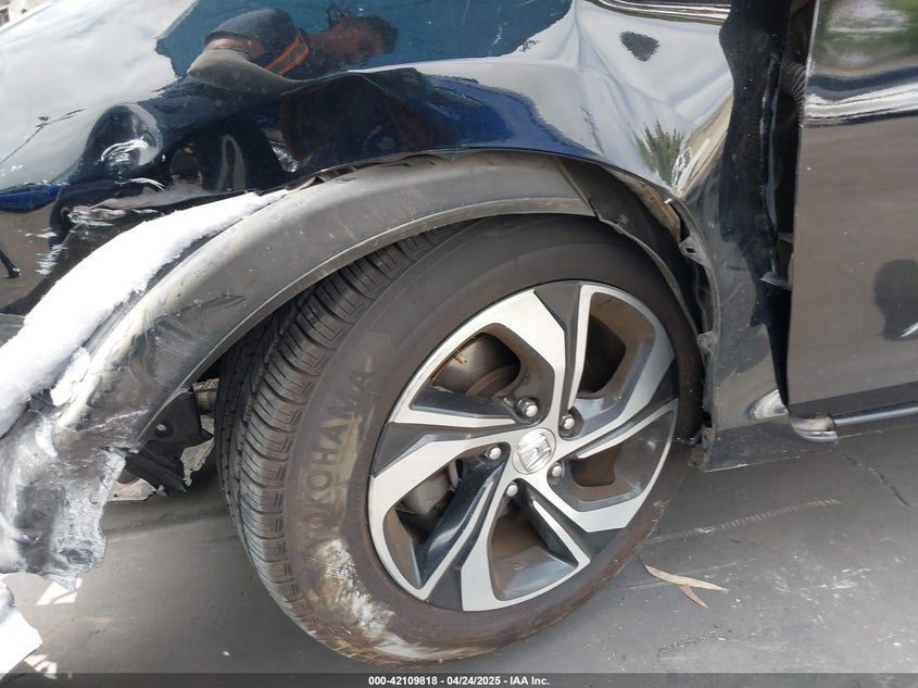2016 HONDA ACCORD VIN: 1HGCR2F30GA042142