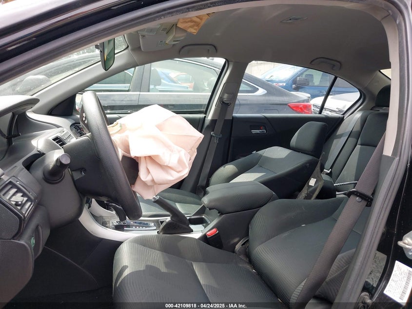 2016 HONDA ACCORD VIN: 1HGCR2F30GA042142