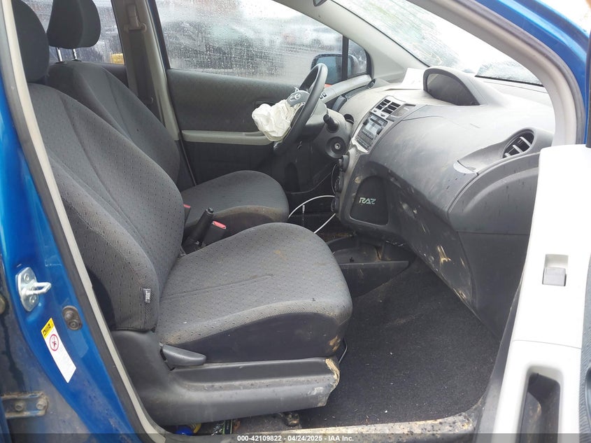 2011 TOYOTA YARIS VIN: JTDKT4K31B5335479