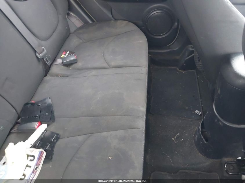 2013 Kia Soul + VIN: KNDJT2A62D7481943 Lot: 42109927