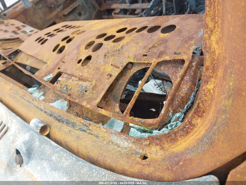 1984 GMC C1500 VIN: 1GTCC14DXES529359 Lot: 42110132