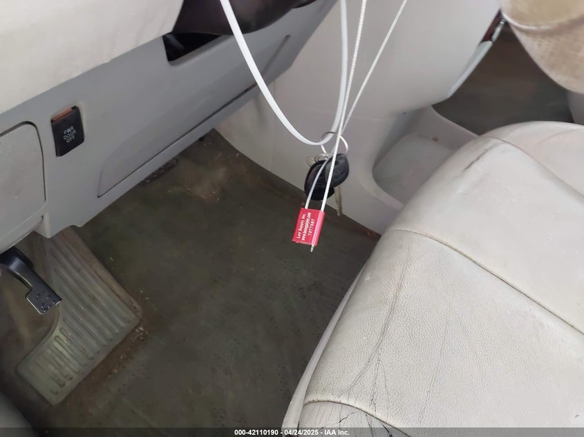 2014 TOYOTA SIENNA VIN: 5TDYK3DC6ES444121