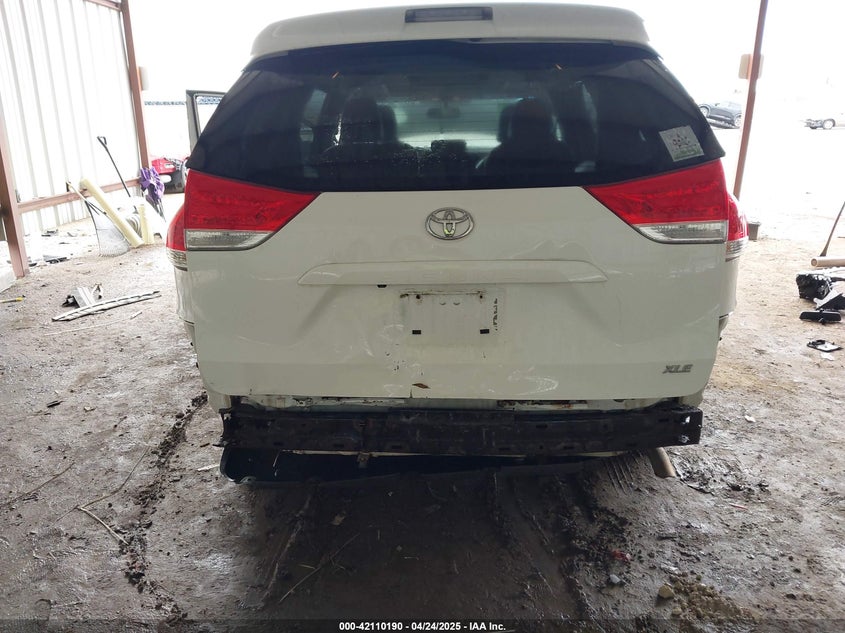 2014 TOYOTA SIENNA VIN: 5TDYK3DC6ES444121