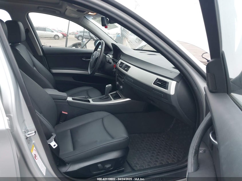 2008 BMW 328I VIN: WBAVA33538P142046