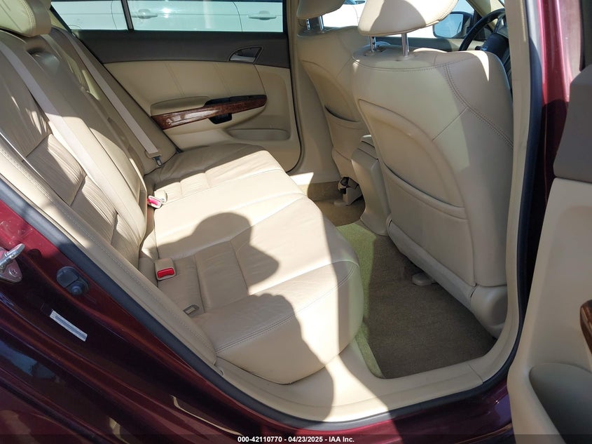 2008 HONDA ACCORD VIN: JHMCP26878C067818