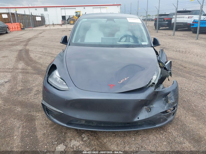 2022 Tesla Model Y Performance Dual Motor All-Wheel Drive VIN: 7SAYGDEF7NF405769 Lot: 42110832