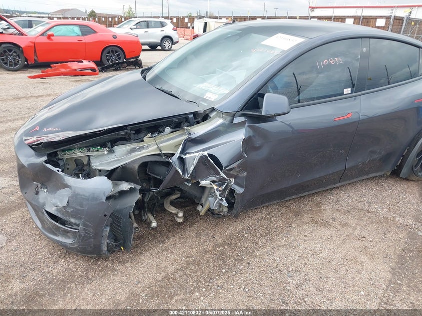 2022 Tesla Model Y Performance Dual Motor All-Wheel Drive VIN: 7SAYGDEF7NF405769 Lot: 42110832