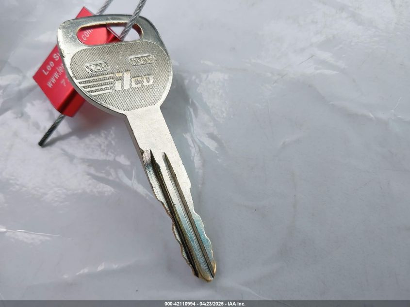 1999 Honda Cr-V Lx VIN: JHLRD284XXC002638 Lot: 42110994