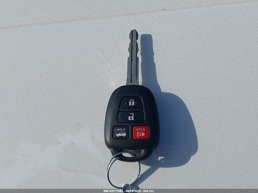 2016 TOYOTA COROLLA LE - 5YFBURHE5GP441916