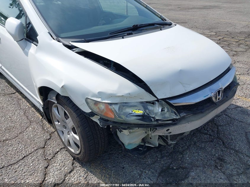 2009 HONDA CIVIC VIN: 19XFA16599E015892