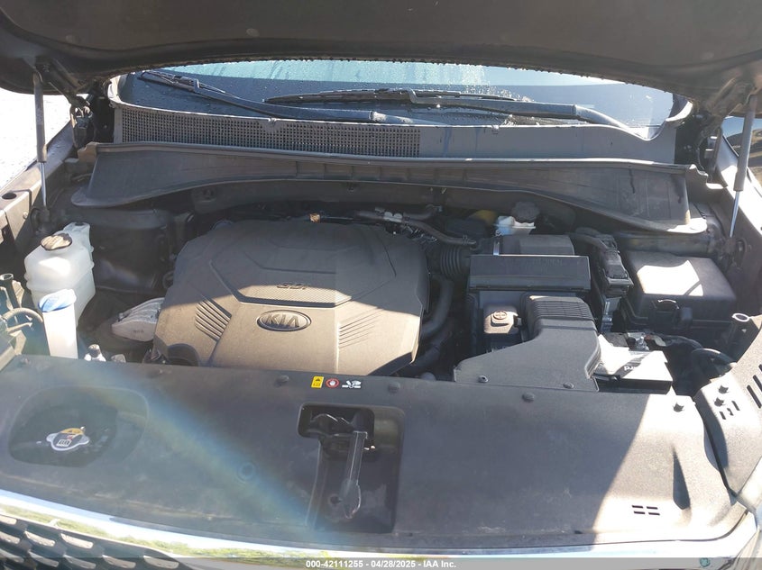 2019 KIA SORENTO VIN: 5XYPK4A51KG553747