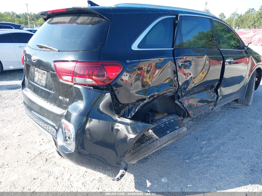 2019 KIA SORENTO VIN: 5XYPK4A51KG553747