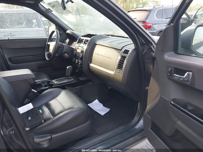 2008 FORD ESCAPE VIN: 1FMCU04118KE48683