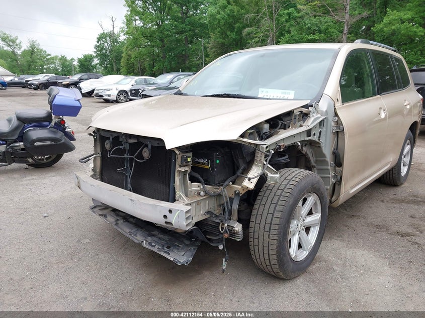 2010 TOYOTA HIGHLANDER VIN: 5TDBK3EH9AS005618