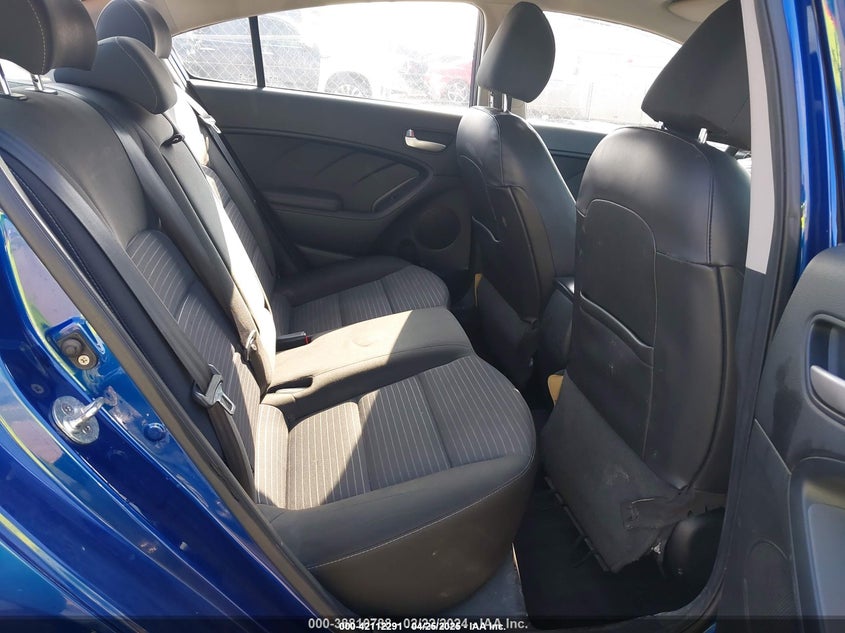 2018 Kia Forte Lx VIN: 3KPFK4A77JE238184 Lot: 42112291