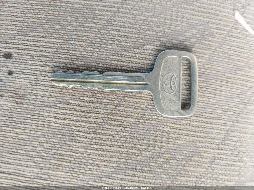 2001 Toyota Tacoma VIN: 5TEWM72N81Z838357 Lot: 42112549