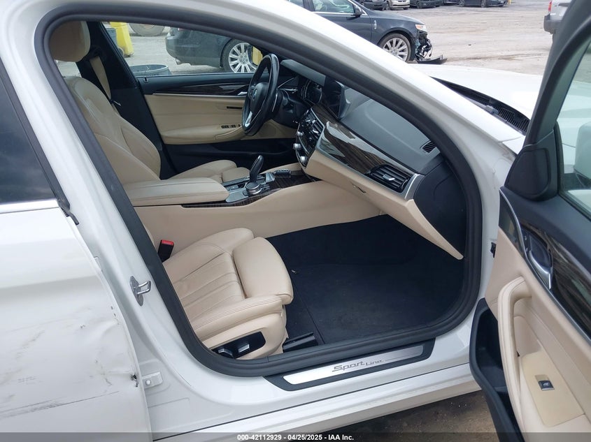 2019 BMW 530I XDRIVE - WBAJA7C54KWW17660