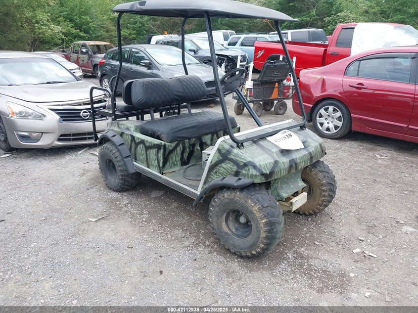 2000 CLUB CAR GOLF CART
