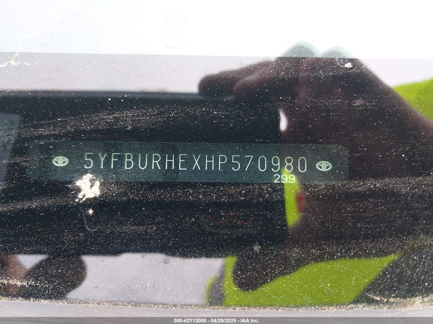 2017 TOYOTA COROLLA VIN: 5YFBURHEXHP570980