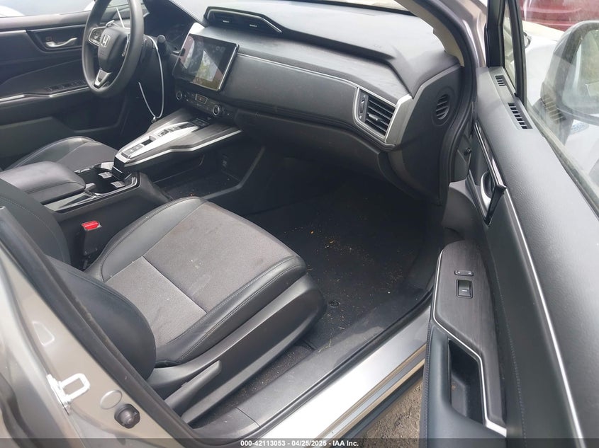 VIN JHMZC5F1XJC017110 2018 HONDA CLARITY PLUG-IN HYBRID