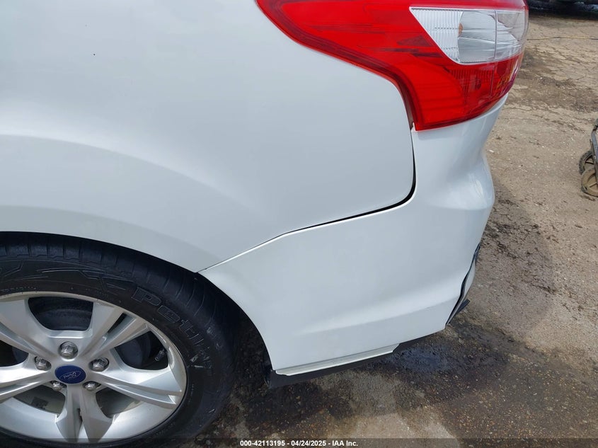2013 FORD FOCUS VIN: 1FADP3F22DL158227
