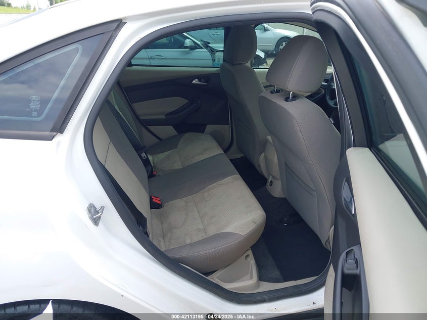 2013 FORD FOCUS VIN: 1FADP3F22DL158227
