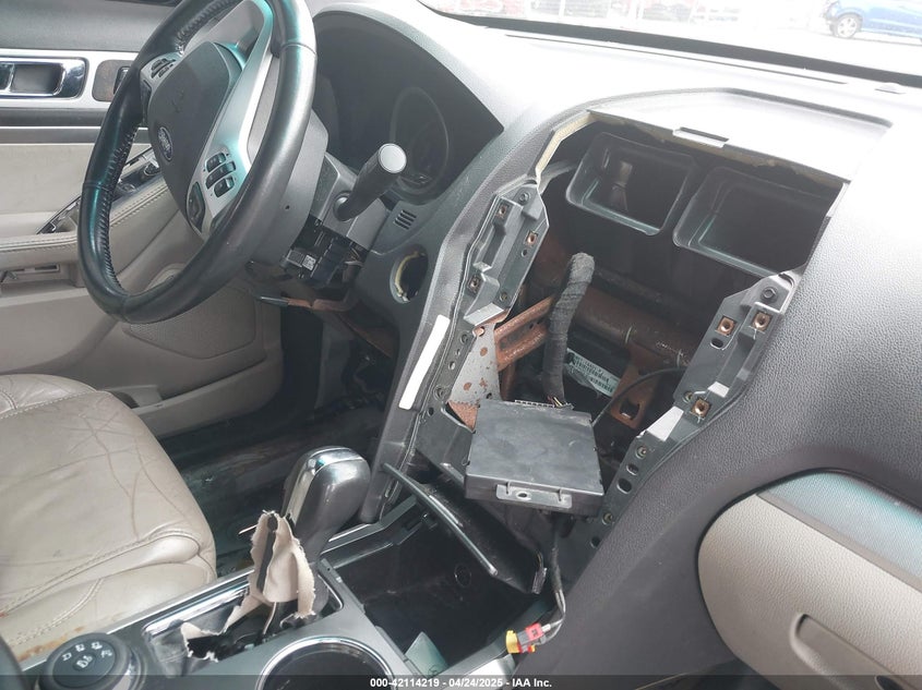 2011 FORD EXPLORER VIN: 1FMHK8D84BGA01038