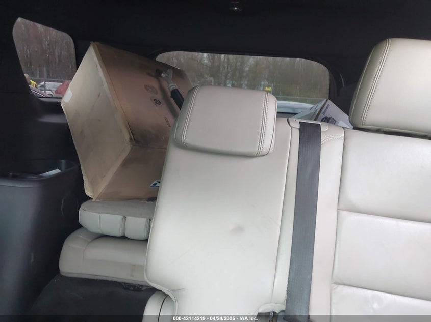 2011 FORD EXPLORER VIN: 1FMHK8D84BGA01038