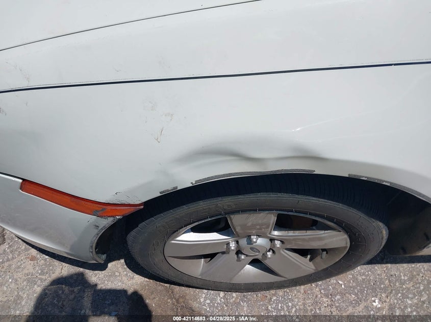 2008 FORD FUSION VIN: 3FAHP071X8R257746