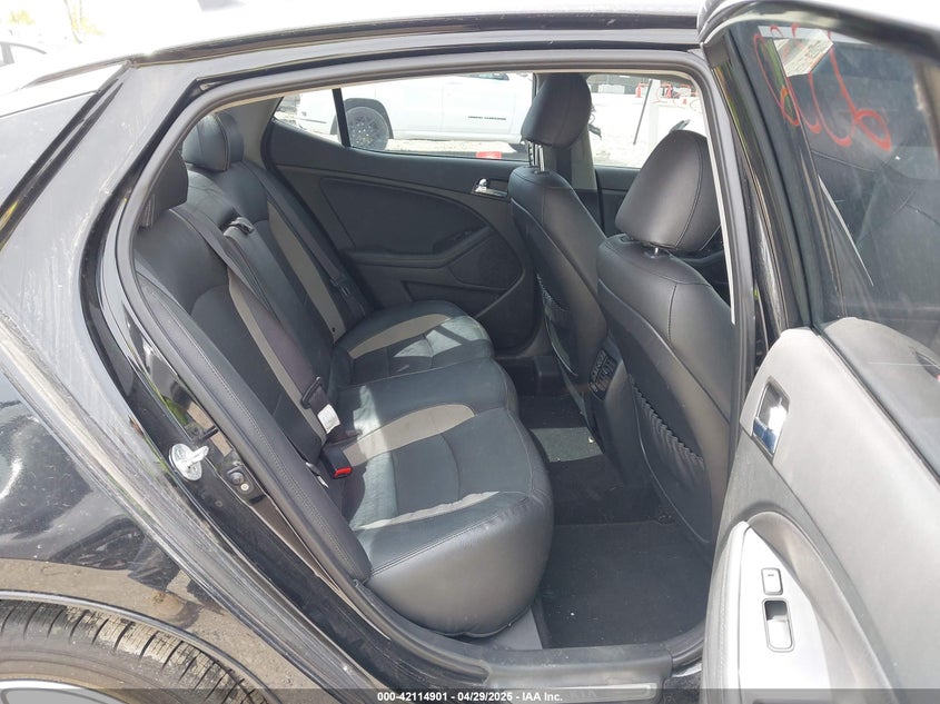 2013 KIA OPTIMA HYBRID VIN: KNAGM4AD5D5055464