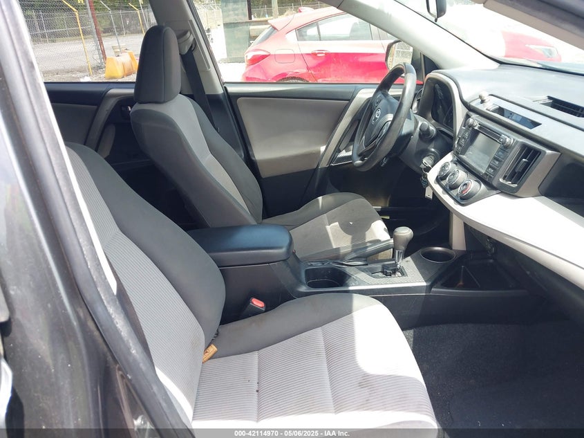 2014 TOYOTA RAV4 LE - JTMZFREV8ED034394