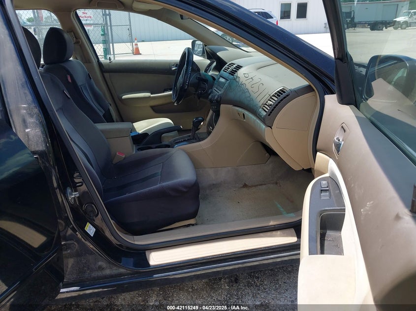 2006 HONDA ACCORD VIN: 1HGCM56306A098211