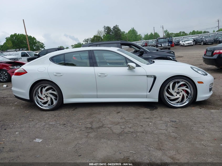 2013 PORSCHE PANAMERA 4 - WP0AA2A72DL014124