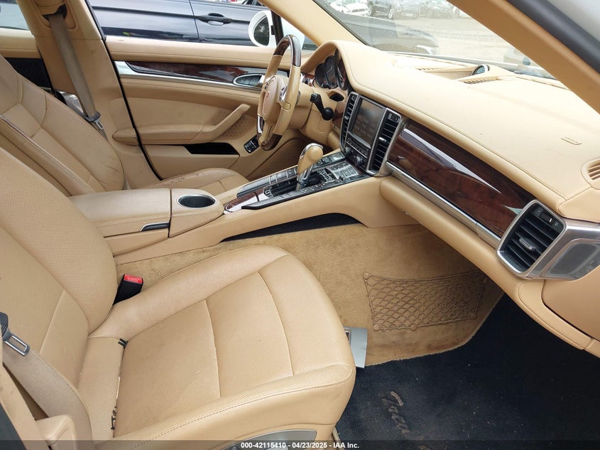 2013 PORSCHE PANAMERA 4 - WP0AA2A72DL014124