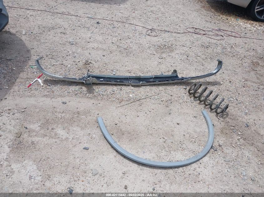 2001 Chevrolet Suburban 1500 Ls VIN: 3GNEC16T71G254622 Lot: 42115442