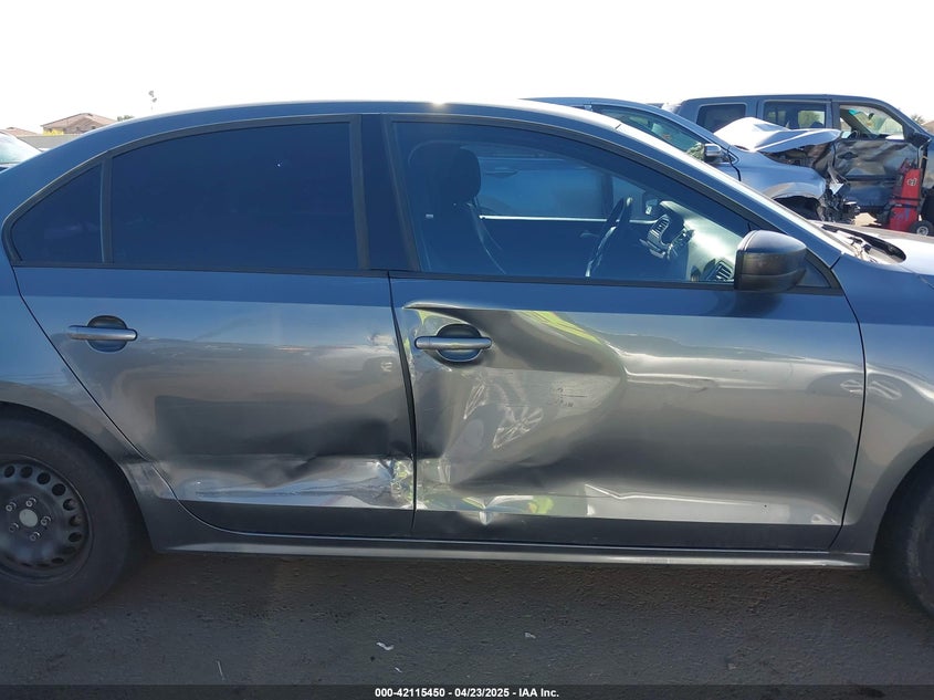 2014 VOLKSWAGEN JETTA 2.0L S - 3VW2K7AJ4EM322287