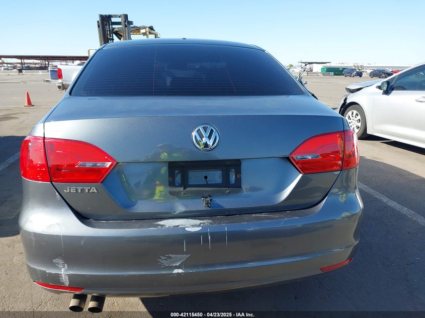 2014 VOLKSWAGEN JETTA 2.0L S - 3VW2K7AJ4EM322287