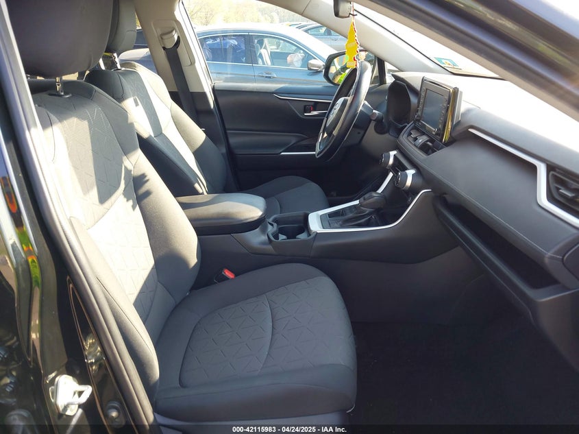 VIN 2T3P1RFV5LW117270 2020 TOYOTA RAV4 XLE
