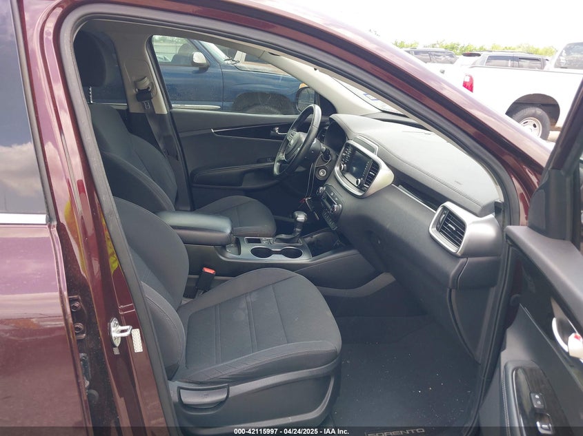 2020 KIA SORENTO VIN: 5XYPG4A32LG685563
