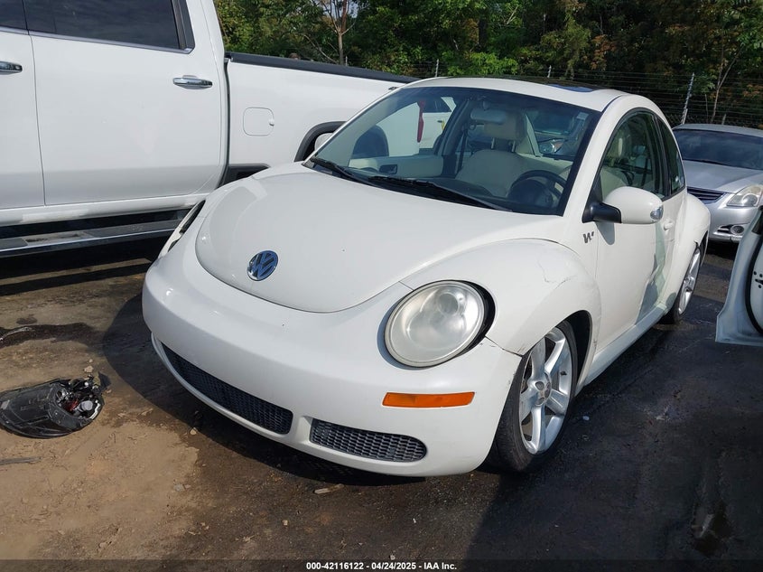 2008 VOLKSWAGEN NEW BEETLE VIN: 3VWFW31C68M511592